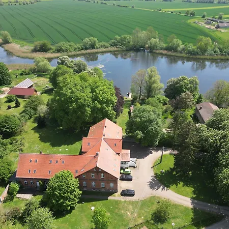 Gutshof Kaemmerich - Dachshoehle Altkalen