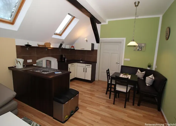 Gutshof Kaemmerich - Dachshoehle Lägenhet *