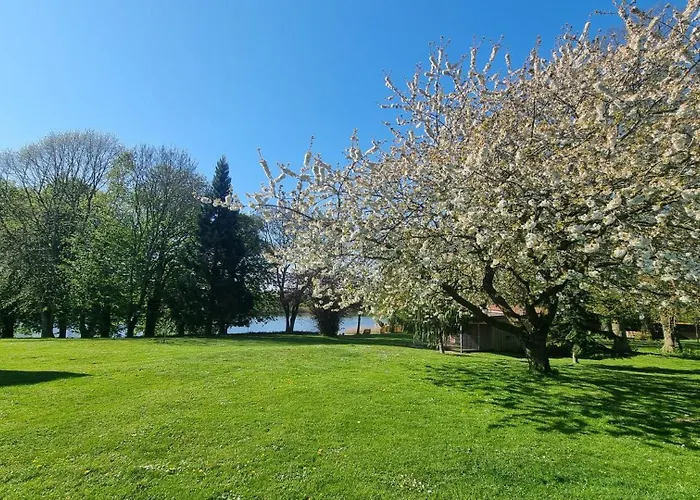 Gutshof Kaemmerich - Dachshoehle Lägenhet